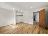 1067 Oak St - Photo 46
