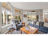 8325 Seneca St - Photo 10