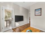 8325 Seneca St - Photo 18