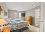 8325 Seneca St - Photo 29