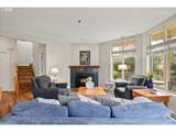 8325 Seneca St - Photo 8