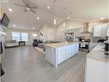 2810 Athens Ct - Photo 4