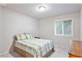 214 St James Ct - Photo 18