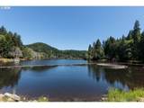 9958 Beach Dr - Photo 32