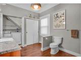 406 C St - Photo 12