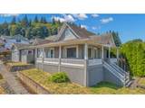 406 C St - Photo 3
