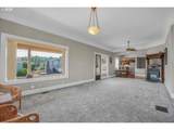 406 C St - Photo 6