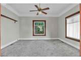 406 C St - Photo 9