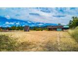 2240 Merle Ave - Photo 5