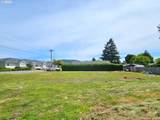 425 Railroad St - Photo 1
