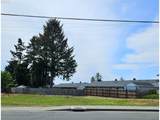 425 Railroad St - Photo 6