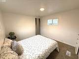 2150 Laura St - Photo 14