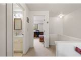 4429 Fox Hollow Rd - Photo 16