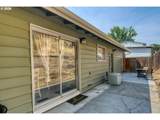 902 6TH St - Photo 15