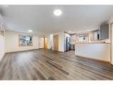 647 Oakwood Dr - Photo 10