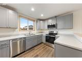 647 Oakwood Dr - Photo 12