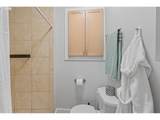 1104 Columbia St - Photo 19