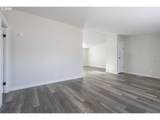 1074 Rodan Ave - Photo 6