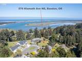 576 Klamath Ave - Photo 2