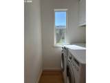 556 North View Dr - Photo 40