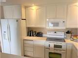 1070 Bay St - Photo 11
