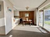 1070 Bay St - Photo 16