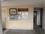 1070 Bay St - Photo 17