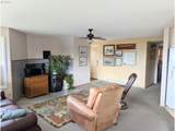 1070 Bay St - Photo 9