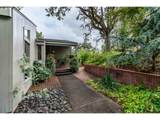 1172 Hawthorne Dr - Photo 4