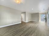 714 Pioneer Rd - Photo 3