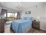 2801 Willows Rd - Photo 15