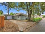 211 Sherman St - Photo 2