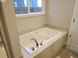 3025 Olympic St - Photo 14
