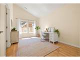 1048 Burnside Rd - Photo 26