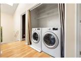 1048 Burnside Rd - Photo 28