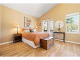 1048 Burnside Rd - Photo 29