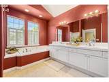 1048 Burnside Rd - Photo 34