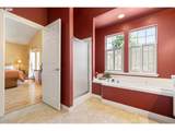 1048 Burnside Rd - Photo 35