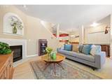 1048 Burnside Rd - Photo 9