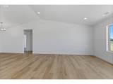 219 Sparrow St - Photo 12