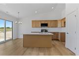 219 Sparrow St - Photo 14