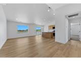 219 Sparrow St - Photo 8