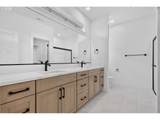 2842 Justus Ave - Photo 23