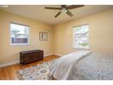 8922 Market St - Photo 16