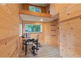 19245 Heightsview Dr - Photo 43