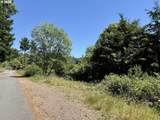 00 Thompson` Rd - Photo 13
