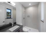 423 Meadows Dr - Photo 19