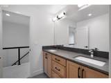 423 Meadows Dr - Photo 32
