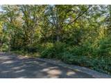  Armstrong Rd - Photo 3