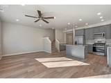 575 Baker St - Photo 18